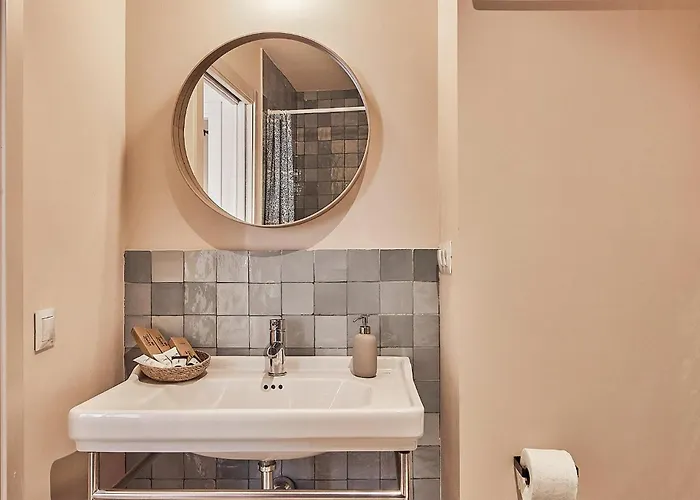 Appartement Awesome In With Kitchen Cadix