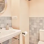 Apartment Awesome In With Kitchen